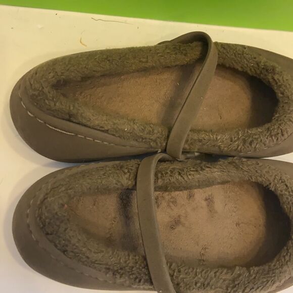 Crocs brown suede flats fur J2-4 - Picture 4 of 5